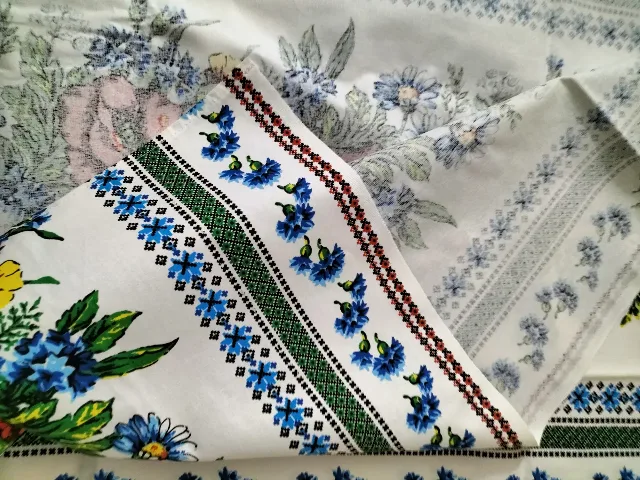 Față de masă cu model floral – fotografia 4 din 4