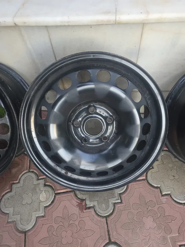Jante tabla R16, 5x112 originale Vw – fotografia 4 din 6