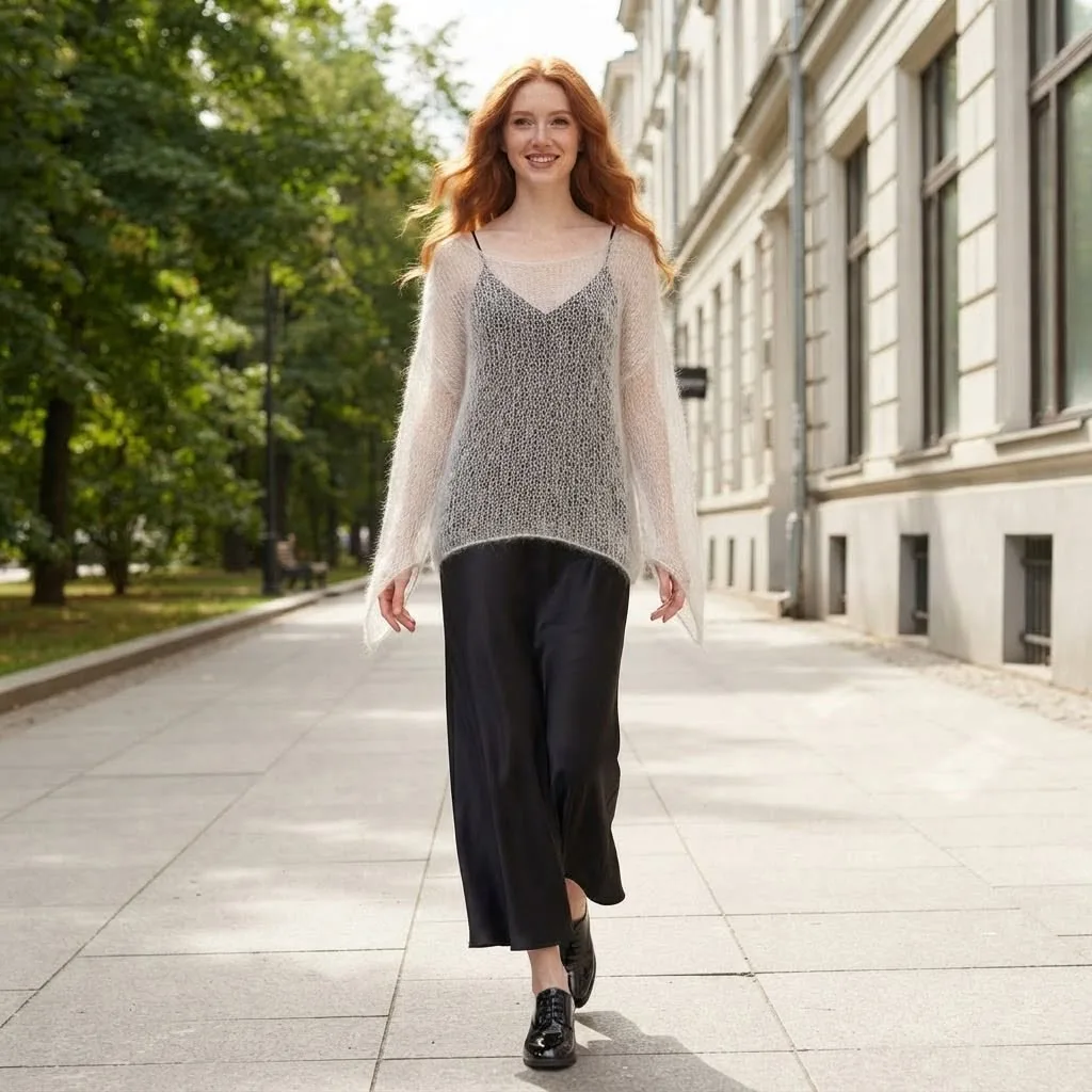 Bluzita fina, vaporoasa - handmade - mohair fin/lurex - Alb ivory - S /M – Curtea de Arges, Argeș