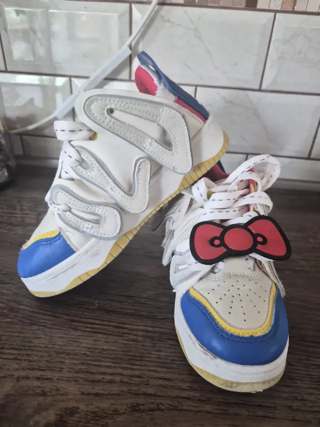 Adidas Hello Kitty – fotografia 6 din 8