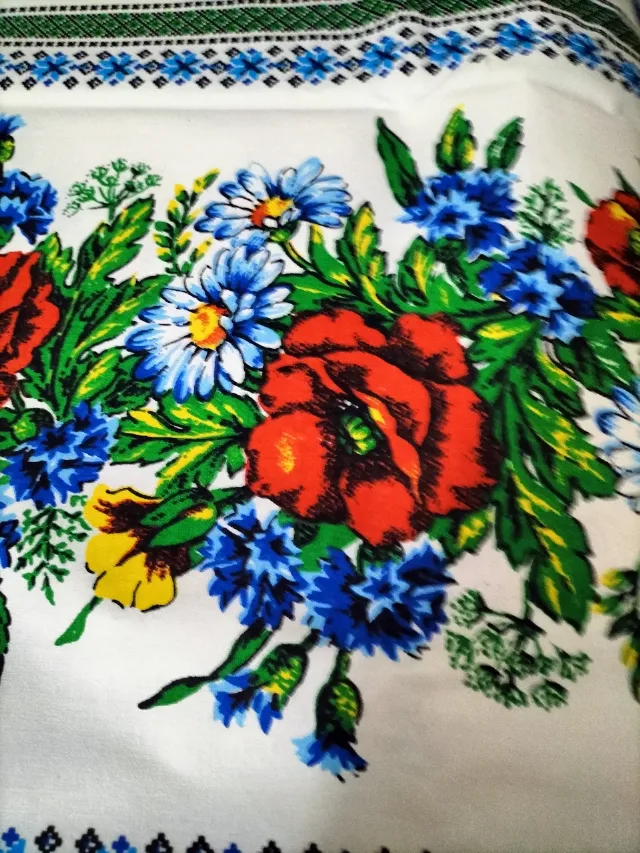 Față de masă cu model floral – fotografia 2 din 4