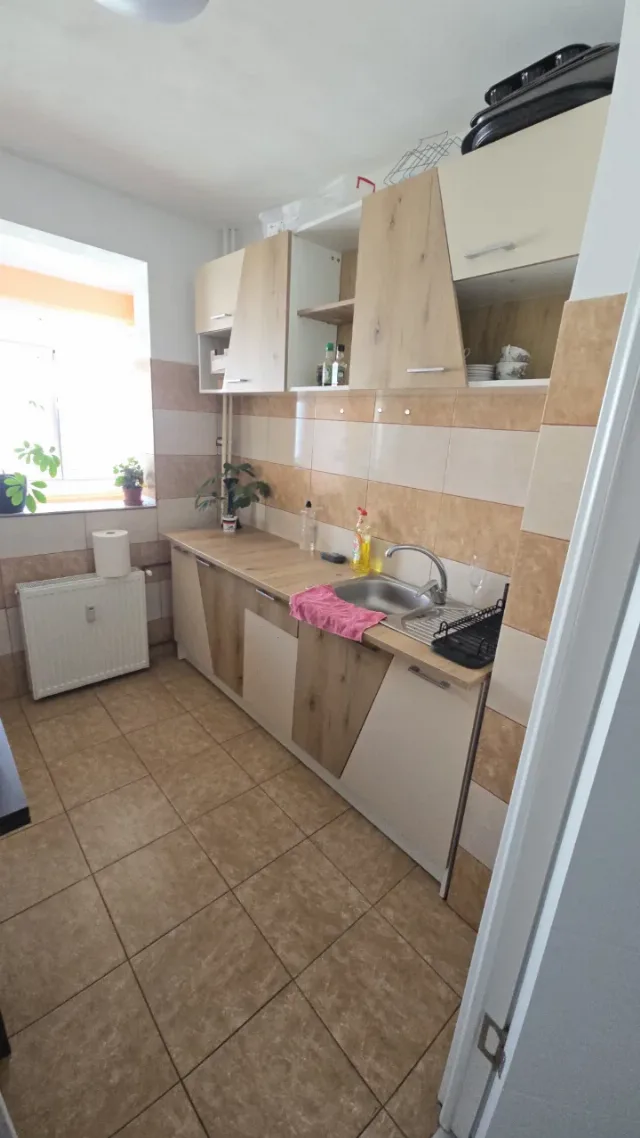 Apartament 3 camere – fotografia 7 din 8