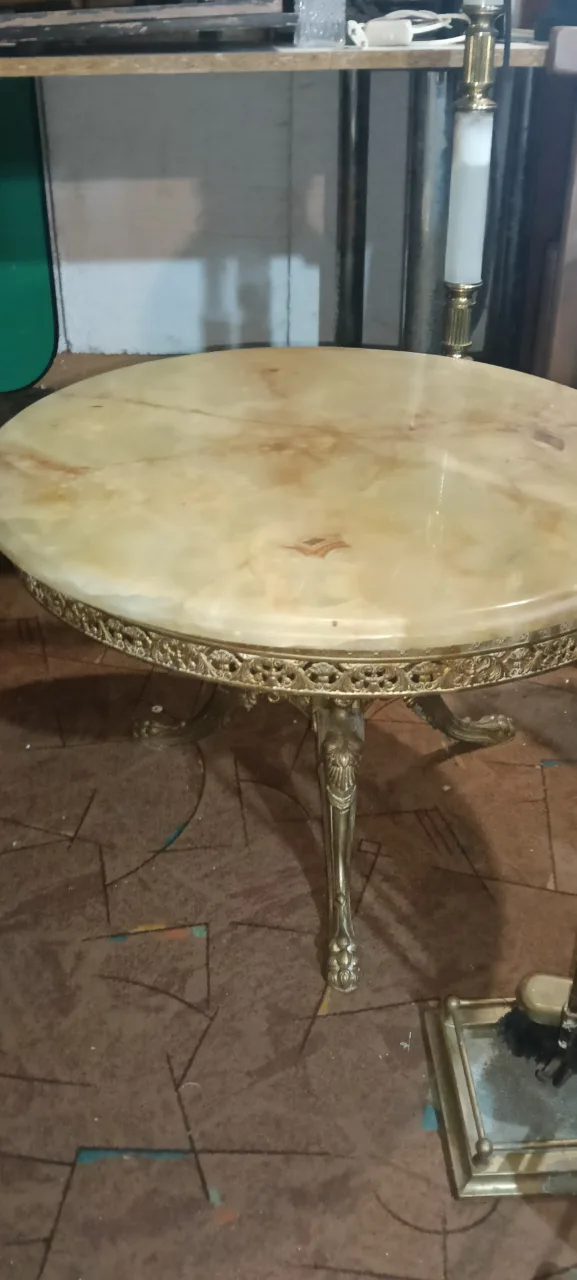 masă bronz cu marmura – Jilava, Ilfov
