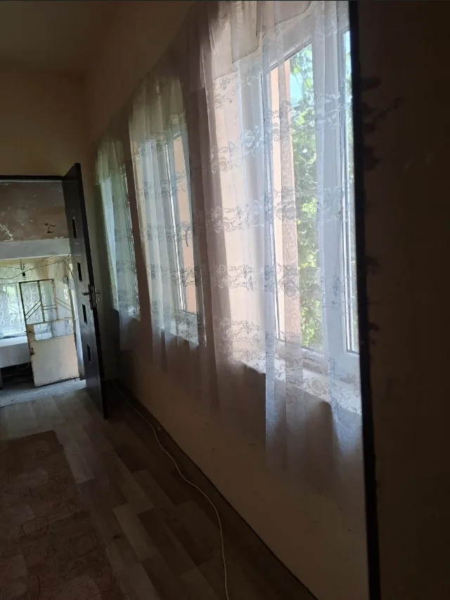Vand casa la tara – fotografia 8 din 8
