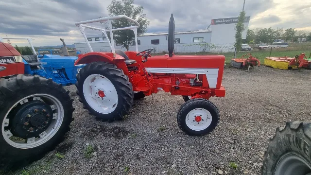 IHT 423 international tractor – fotografia 5 din 5