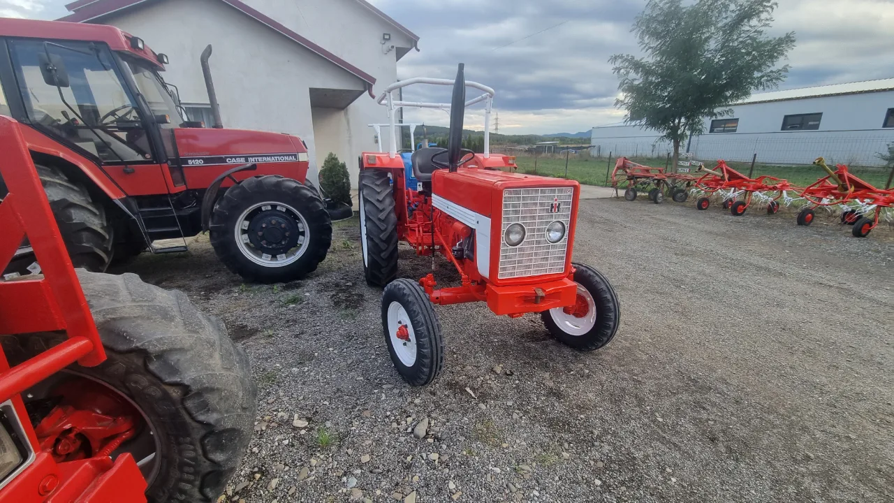 IHT 423 international tractor – fotografia 1 din 5