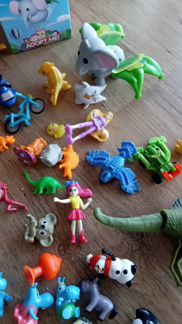 Lot Figurine diverse – fotografia 4 din 6