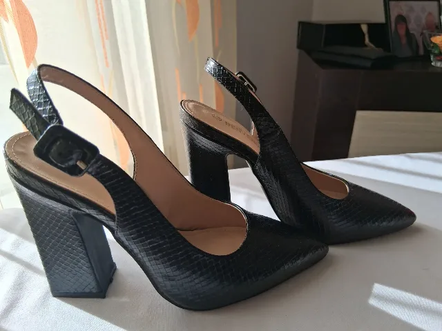 Pantofi de piele – fotografia 2 din 3