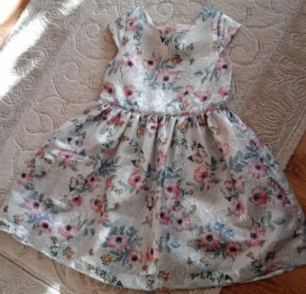 Rochiță lucioasă H&M 6-8ani – fotografia 2 din 4