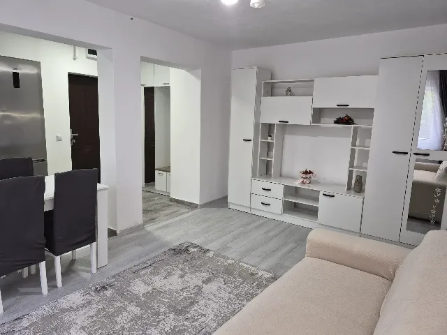 apartament etaj 1 – fotografia 1 din 8