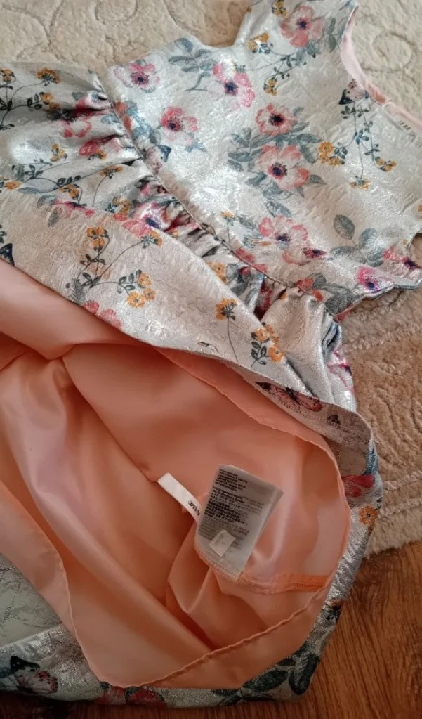 Rochiță lucioasă H&M 6-8ani – fotografia 4 din 4