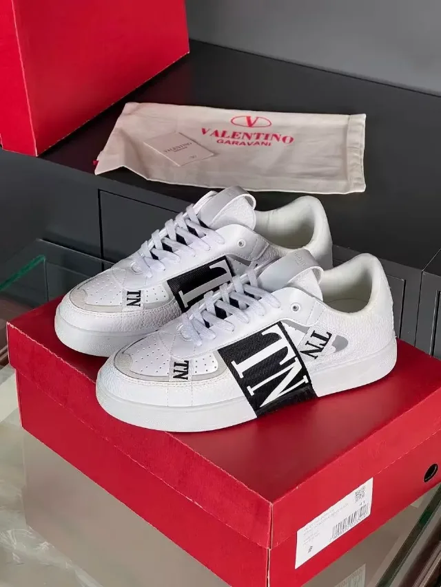 VALENTINO VL7N LOW-TOP SNEAKERS WHITE – fotografia 2 din 3