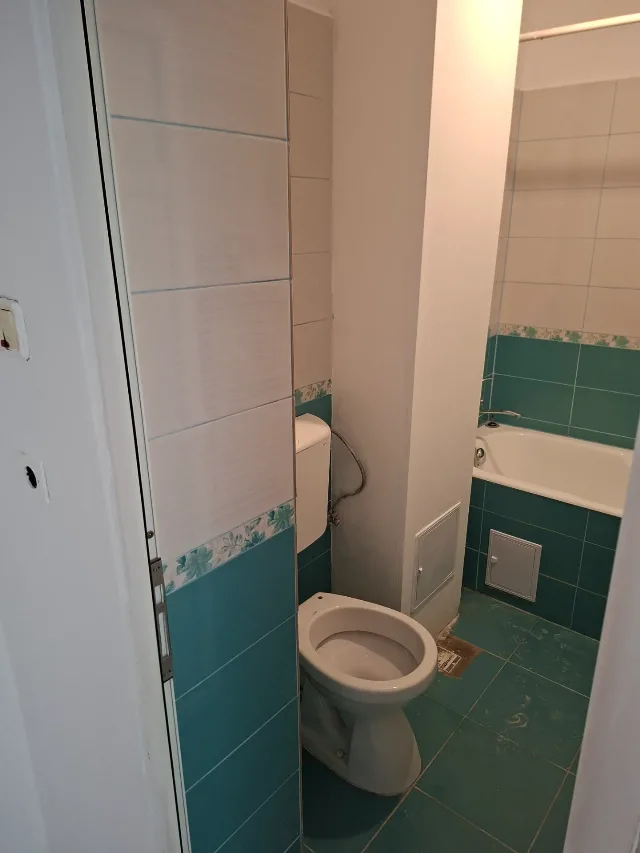Vând apartament 3 camere – fotografia 8 din 8
