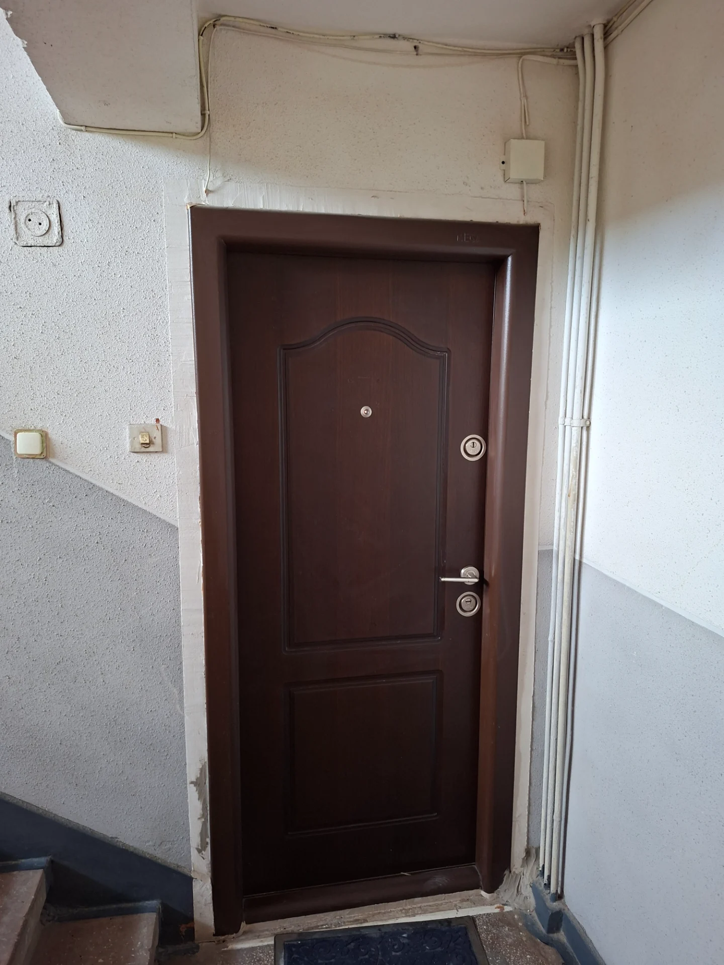 Vând apartament 3 camere – Sector 4, București