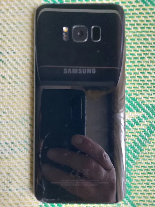 vînd Samsug S8 cum se vede în poze – fotografia 2 din 4
