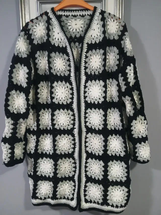 cardigan crosetat manu6 – Bârlad, Vaslui