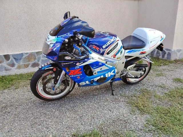 SUZUKI GSXR 600 ! ca NOU – fotografia 5 din 8