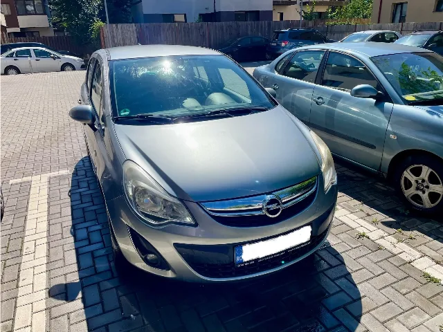 Opel Corsa D, 1.4 MPI benzină 100CP, cutie Automată – 140.000 reali (dețin raport CARVERTICAL) – fotografia 2 din 8
