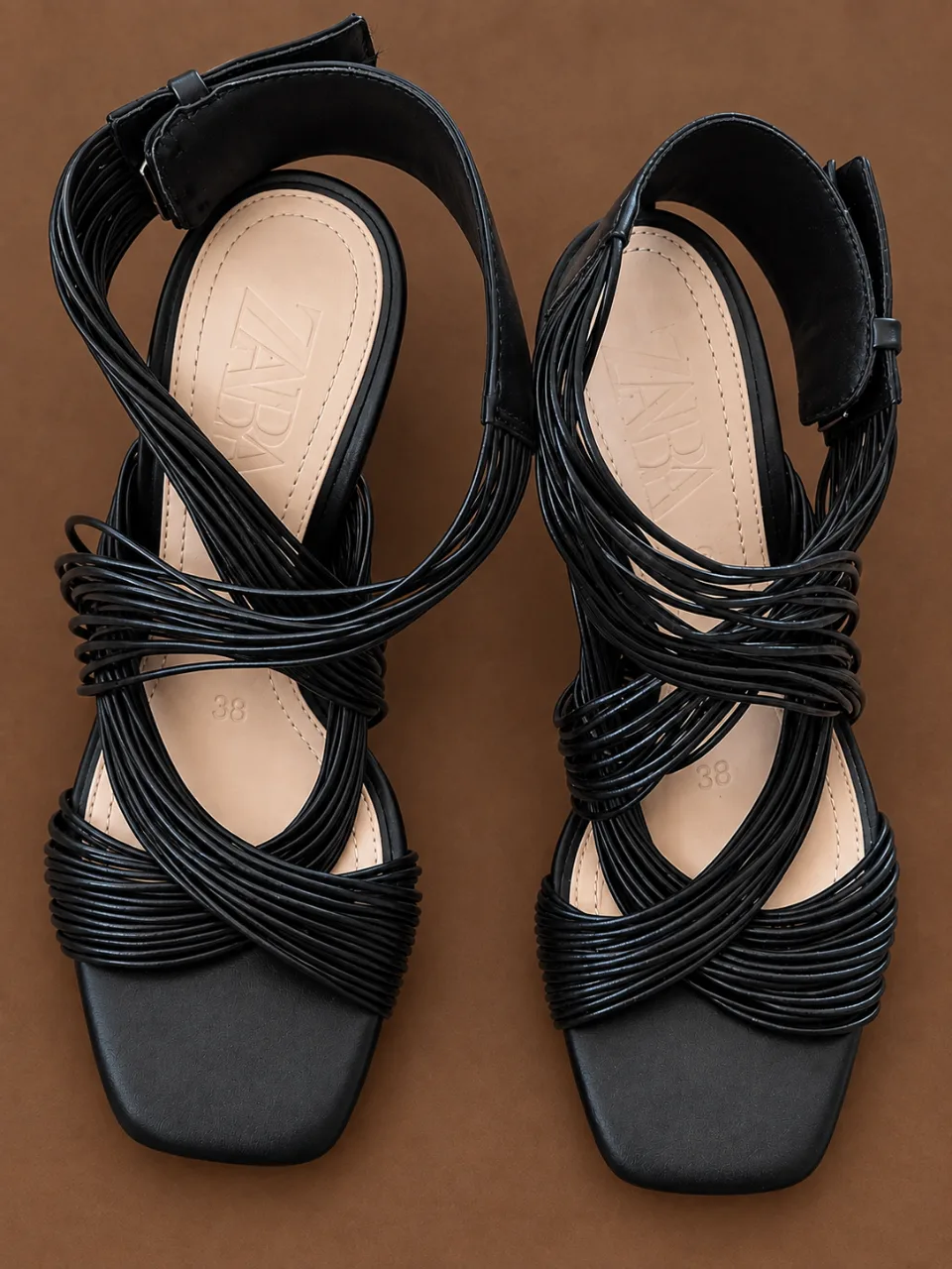 Tocuri Negre elegante Zara – Bratca, Bihor