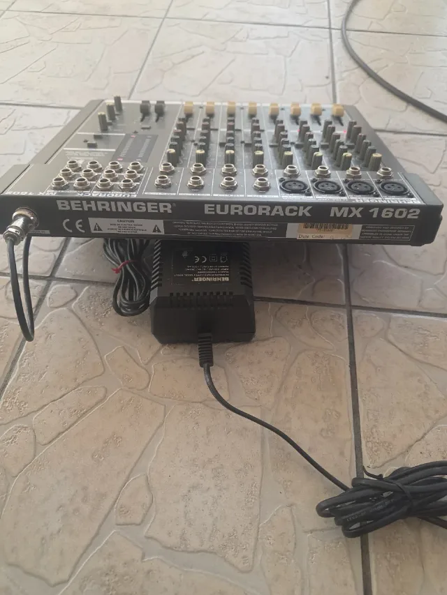 Mixer audio analogic Behringer Eurorack 1602 – fotografia 3 din 3