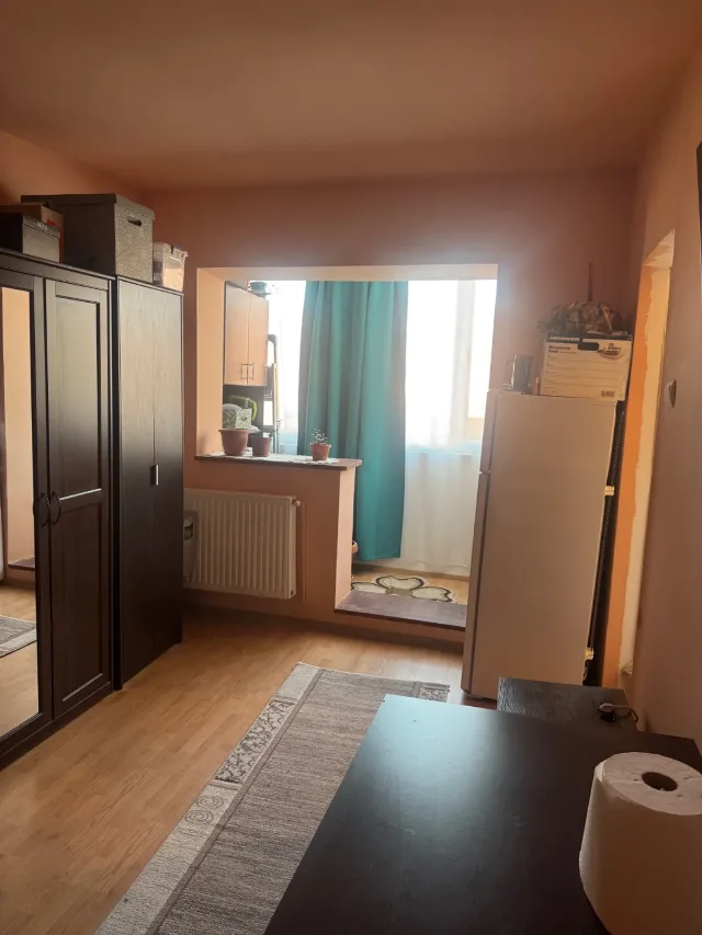 Vând apartament cu o cameră 27 mp ,centrală proprie – fotografia 4 din 5