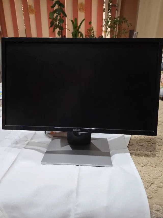 Monitor pc Dell.23.8", Wide,full hd. – fotografia 2 din 2