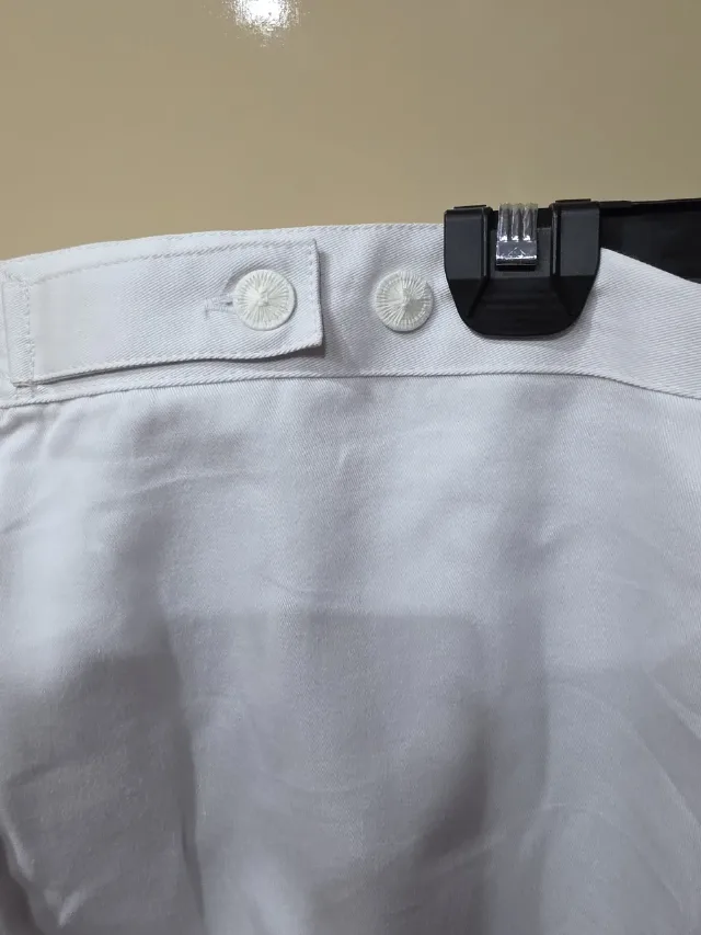 Costum bucatar nou din 2 piese. – fotografia 7 din 8