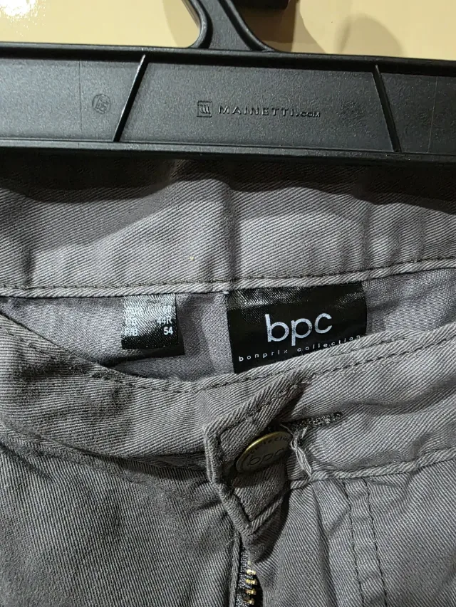 Pantaloni barbati – fotografia 3 din 3