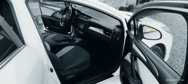 Toyota Avensis III Business Edition – fotografia 6 din 8