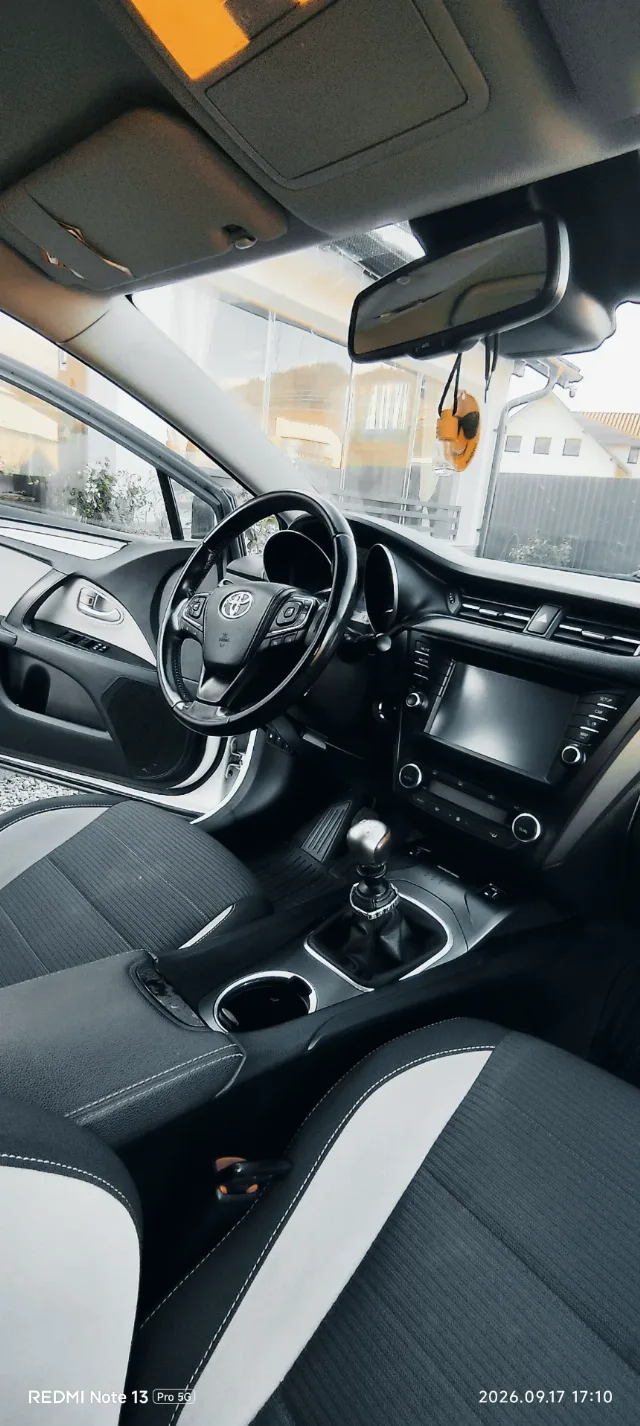 Toyota Avensis III Business Edition – fotografia 3 din 8
