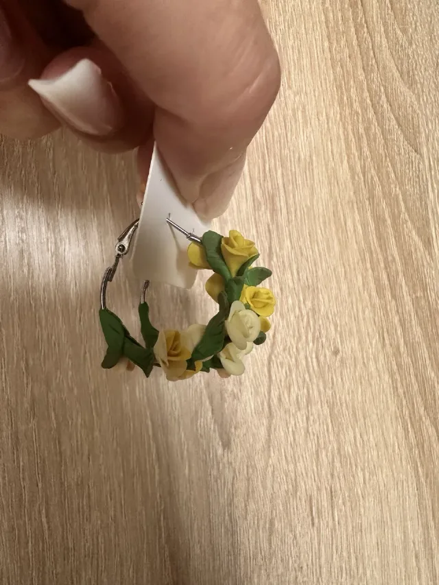 Cercei cerculete florali – fotografia 3 din 8