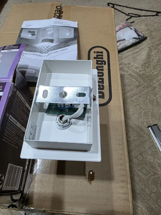 Aplica Led de perete. – fotografia 3 din 4
