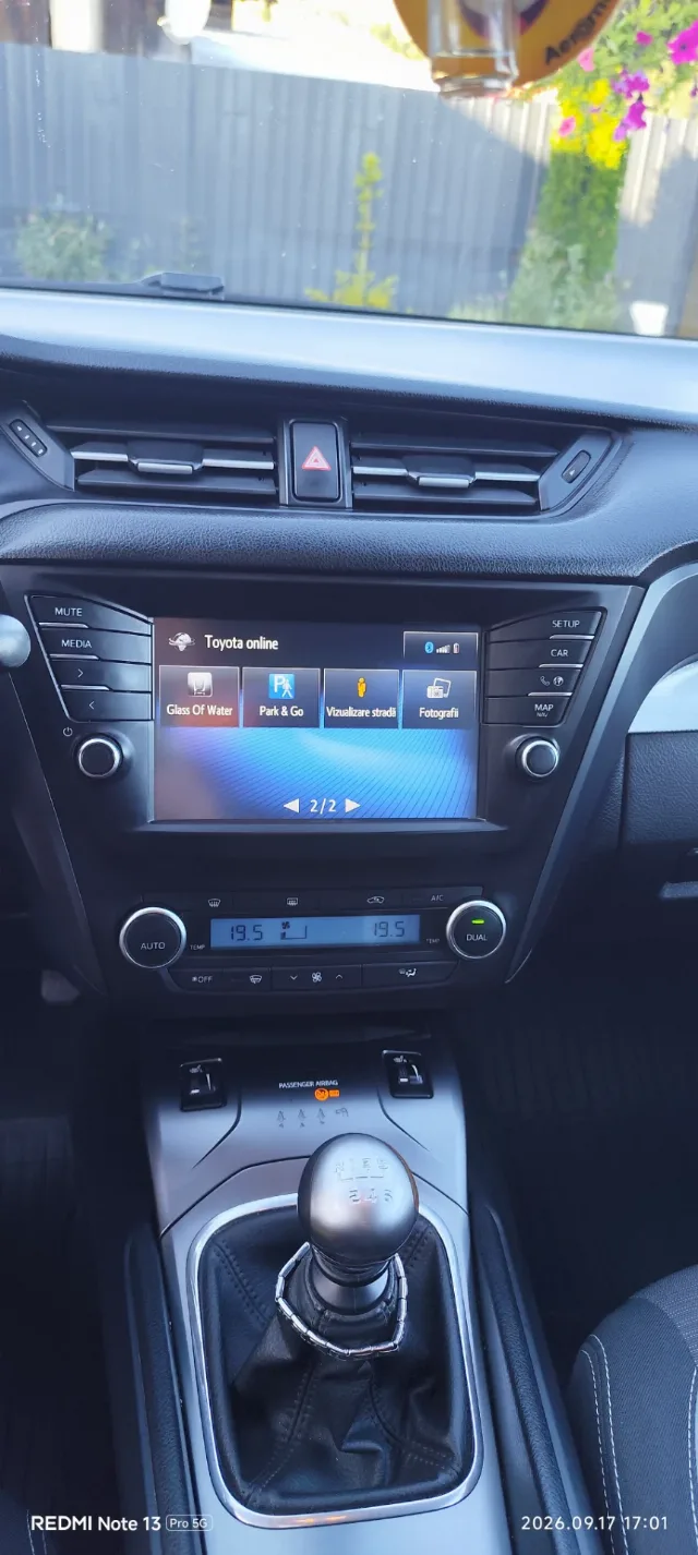 Toyota Avensis III Business Edition – fotografia 7 din 8