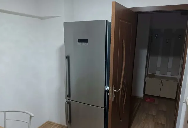 Nicolina apartament 2 camere decomandat 56 mp cu CT – fotografia 7 din 8