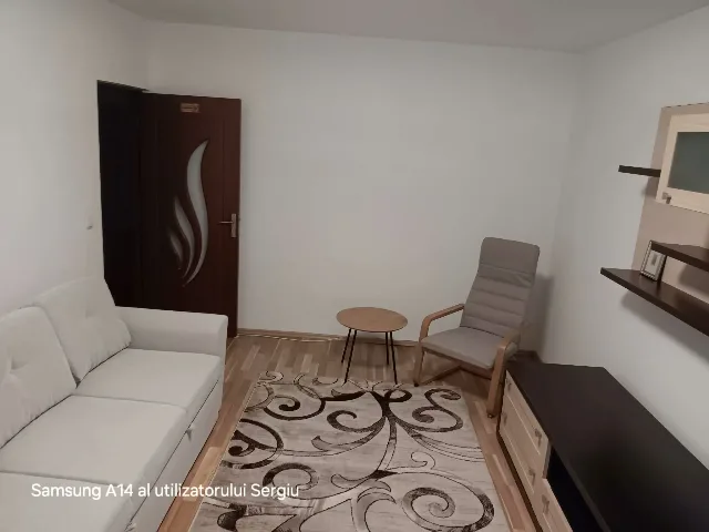 Nicolina apartament 2 camere decomandat 56 mp cu CT – fotografia 3 din 8