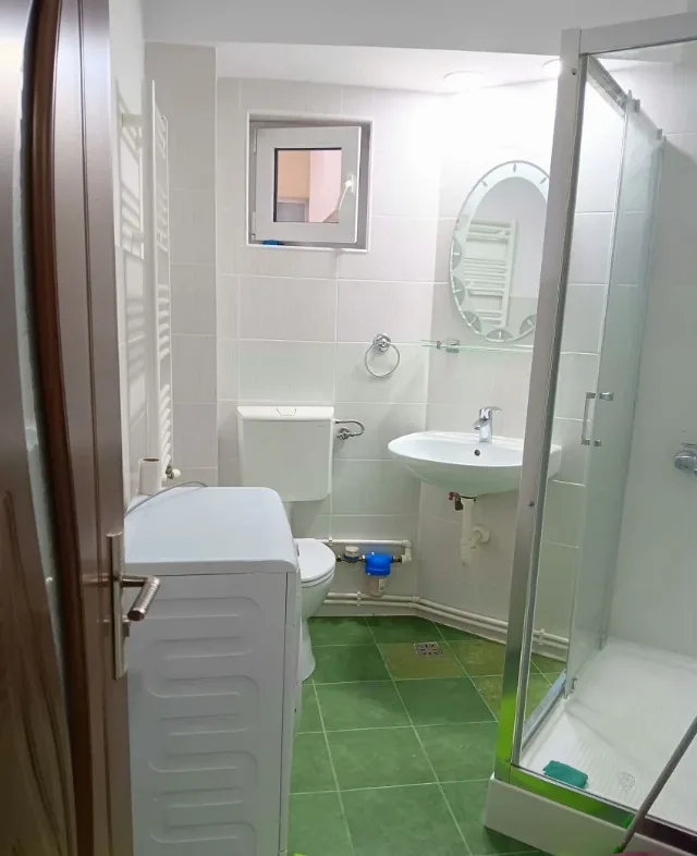 Nicolina apartament 2 camere decomandat 56 mp cu CT – fotografia 8 din 8