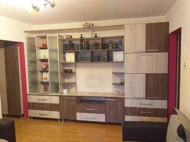 Alexandru Cel Bun apartament 3 camere 52 mp cu CT – fotografia 1 din 8