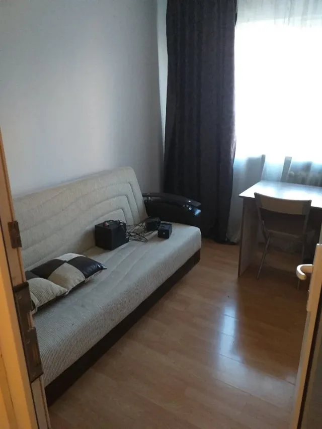 Alexandru Cel Bun apartament 3 camere 52 mp cu CT – fotografia 3 din 8