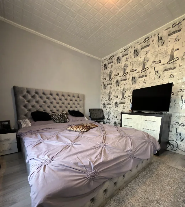 Apartament cu două camere (vând sau schimb cu casă) – fotografia 2 din 7