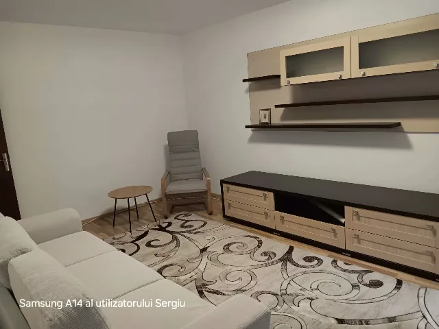 Nicolina apartament 2 camere decomandat 56 mp cu CT – fotografia 1 din 8