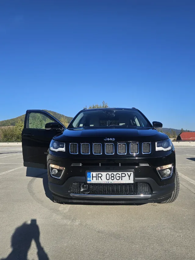 Jeep Compass 2.0, 4X4, 170cp – fotografia 2 din 8