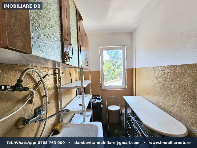 Vânzare apartament cu 3 camere,Micro 9,Târgoviște – fotografia 6 din 8