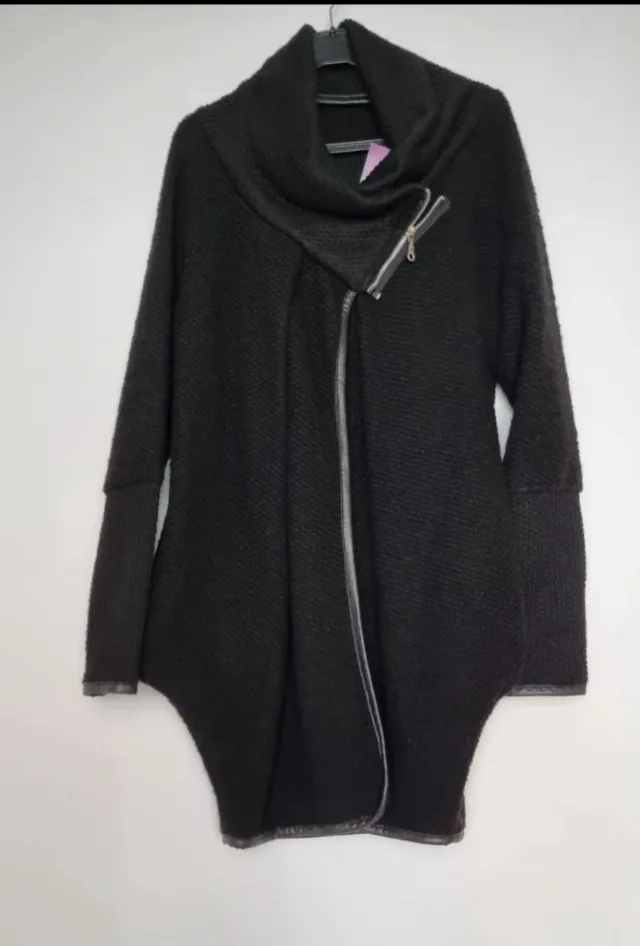 Pardesiu negru, lana , marca Purple Chic, nou – fotografia 1 din 5