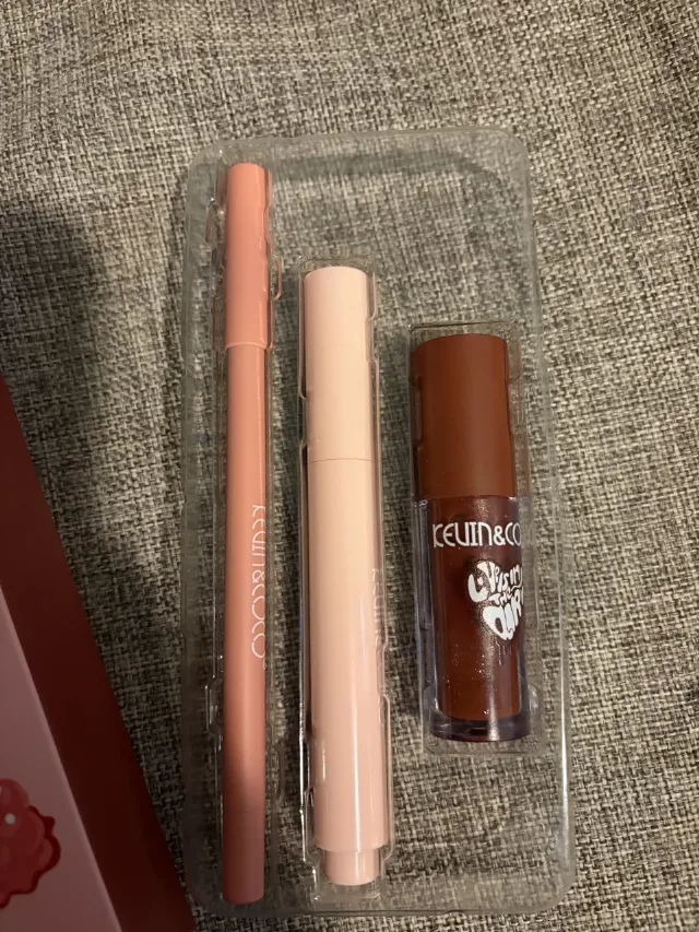 Set Kevin & Coco 3 piese – Hot Chocolate 02 – ruj, creion & lip oil – fotografia 2 din 4