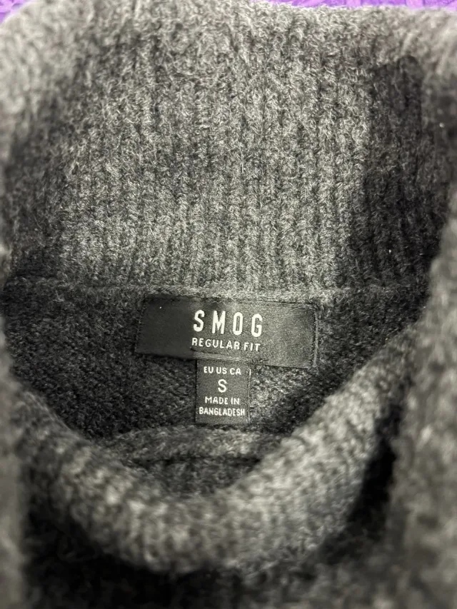 Pulover gri închis SMOG cu guler înalt – S – fotografia 4 din 5
