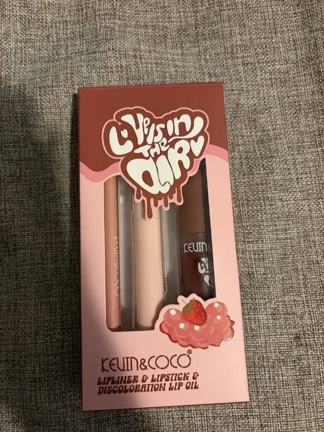 Set Kevin & Coco 3 piese – Hot Chocolate 02 – ruj, creion & lip oil – fotografia 4 din 4