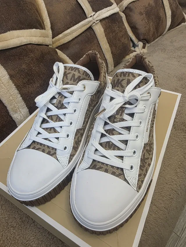 Adidas Michael Kors – fotografia 8 din 8