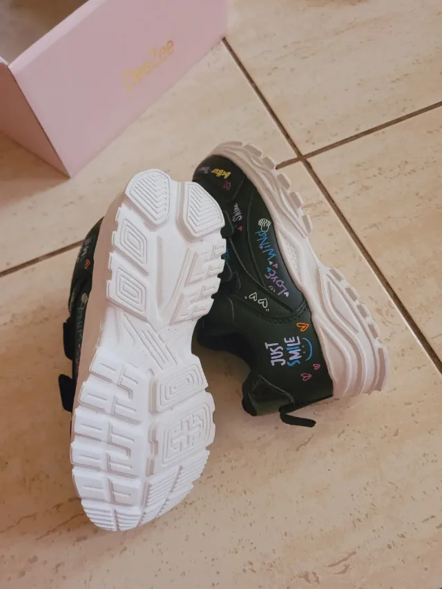 Sneakersi Noi Încălțăminte Fete Marimea 30 – fotografia 3 din 5