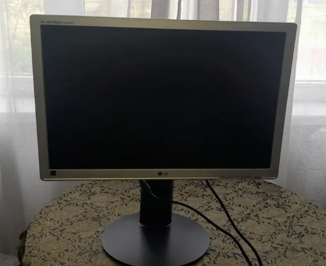 monitor pc Philips – fotografia 1 din 2