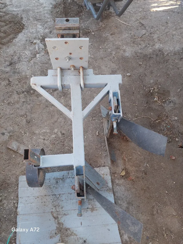 De vânzare tractoras – fotografia 3 din 6